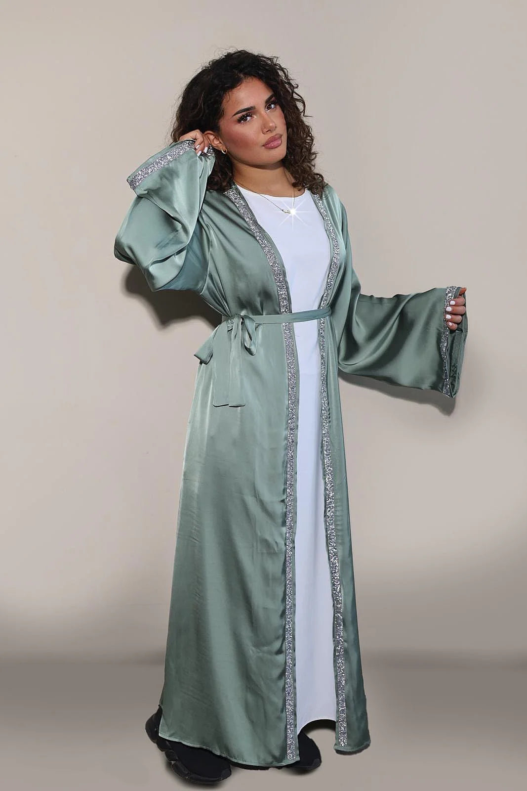 Premium Abaya - Wealthy Housewife